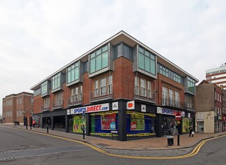 Plus de détails pour 13-17 High St, Maidenhead - Local commercial à louer