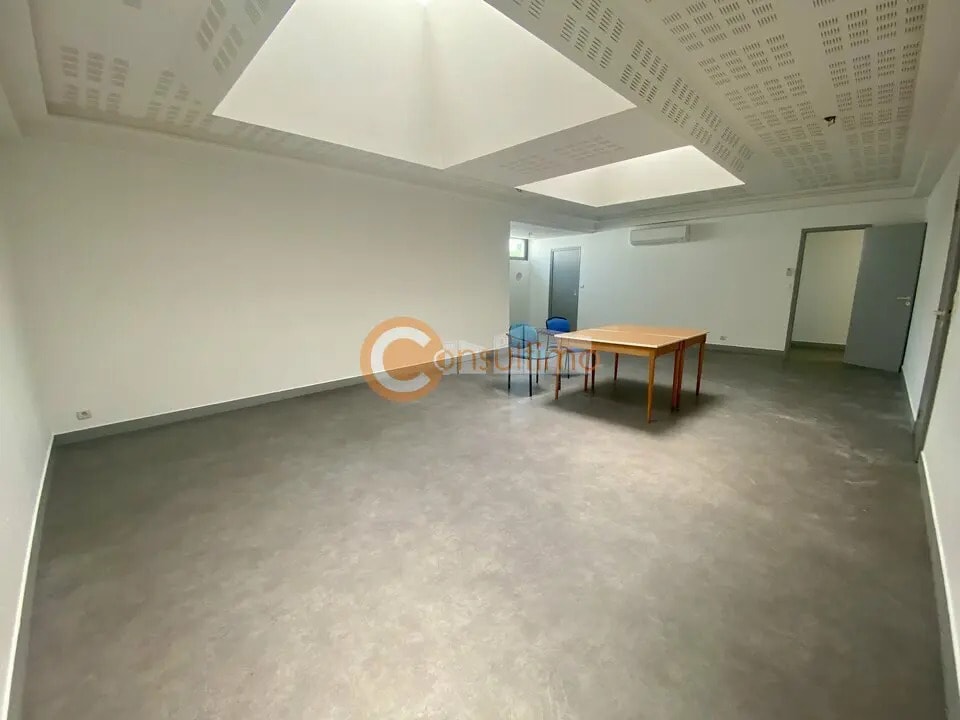 Bureau dans Artigues-près-Bordeaux à louer Photo de l’immeuble– Image 1 sur 17