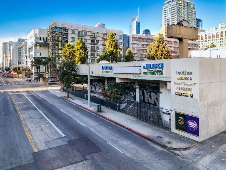 940 S Hill St, Los Angeles, CA à vendre - Photo de l’immeuble – Image 2 sur 9