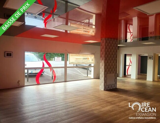 Plus de détails pour Local commercial à louer