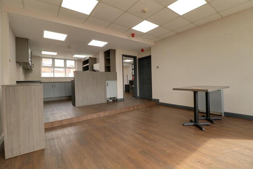 173 Wolverhampton Rd, Walsall à louer - Photo de l’immeuble – Image 2 sur 11
