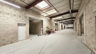 Plus de détails pour Local d'activités à louer