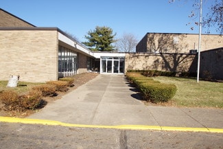 Plus de détails pour 2631 Harvard Ave NW, Canton, OH - Local d'activités à louer