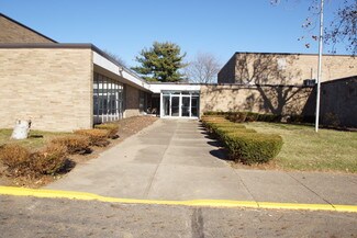 Plus de détails pour 2631 Harvard Ave NW, Canton, OH - Local d'activités à louer