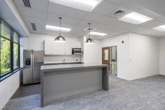 1450 Research Blvd, Rockville, MD à louer Photo intérieure– Image 1 sur 13