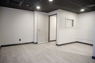 639 S Glenwood Pl, Burbank, CA à louer Photo intérieure– Image 1 sur 10