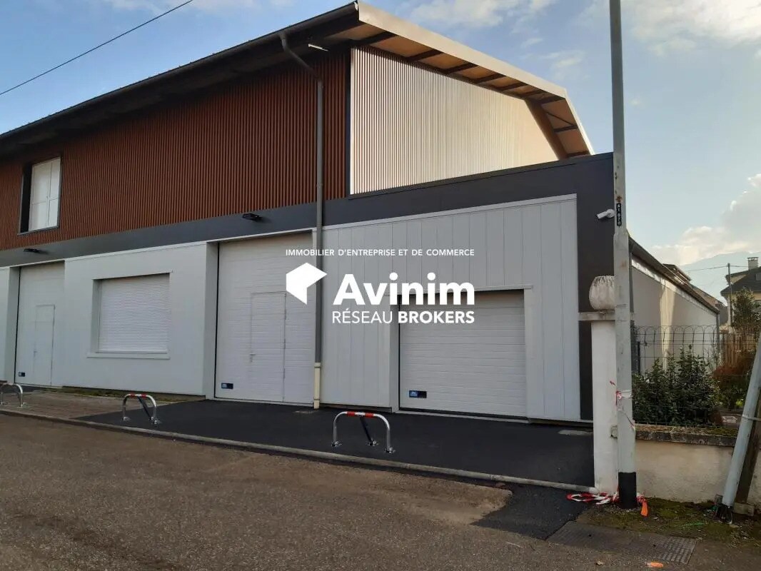 Local d’activités dans Chambéry à louer Photo de l’immeuble– Image 1 sur 7
