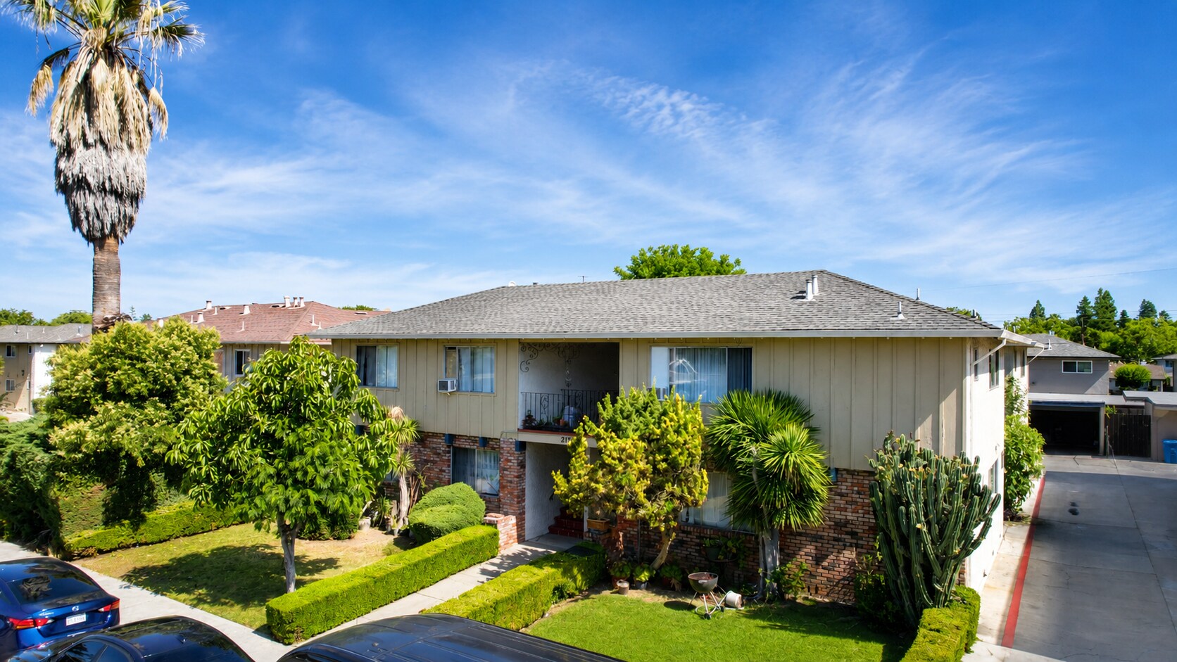 2173 Aza Dr, Santa Clara, CA à vendre Photo de l’immeuble– Image 1 sur 15