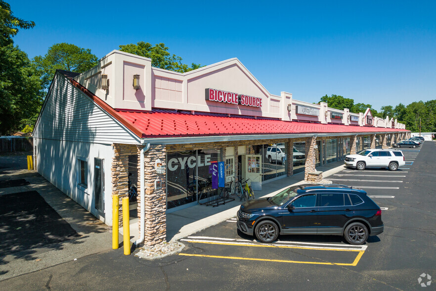 717 State Rt 23, Pompton Plains, NJ à louer - Photo principale – Image 2 sur 5