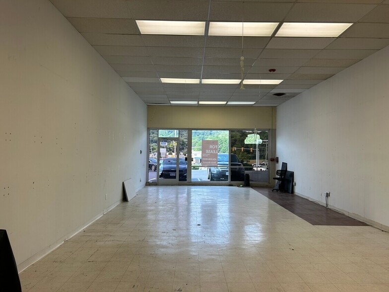 1210 Greenville Ave, Staunton, VA à louer - Photo intérieure – Image 3 sur 18