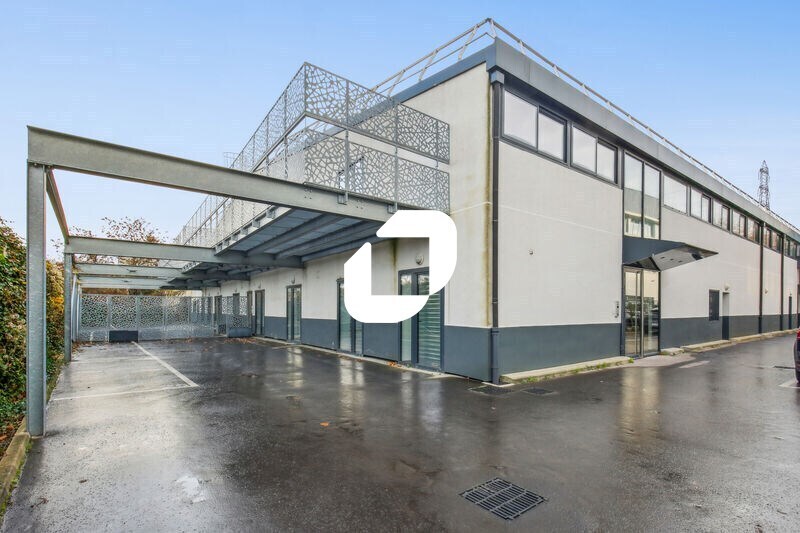 Local d’activités dans Villeneuve-la-Garenne à louer - Photo de l’immeuble – Image 3 sur 14