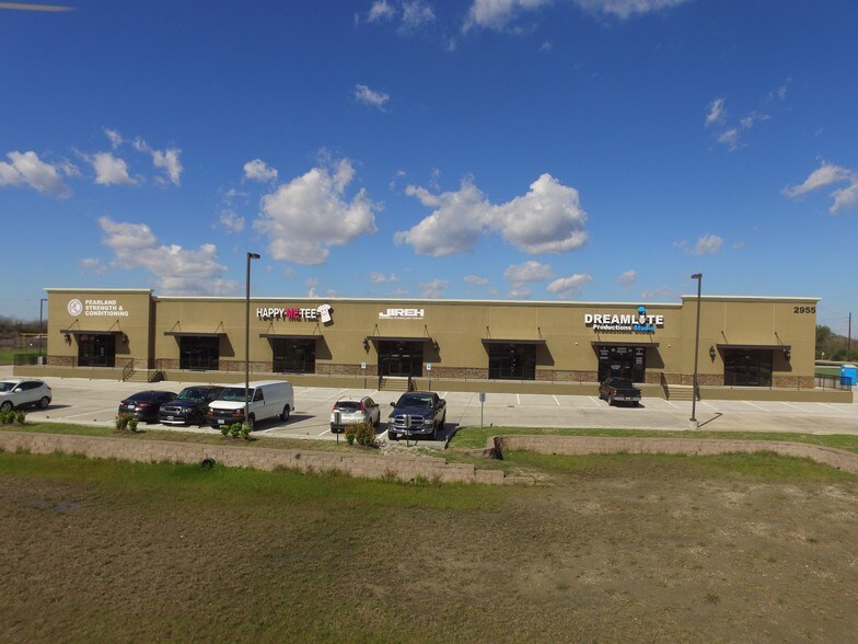 2965 S Sam Houston Pky E, Houston, TX à vendre - Photo de l’immeuble – Image 3 sur 13