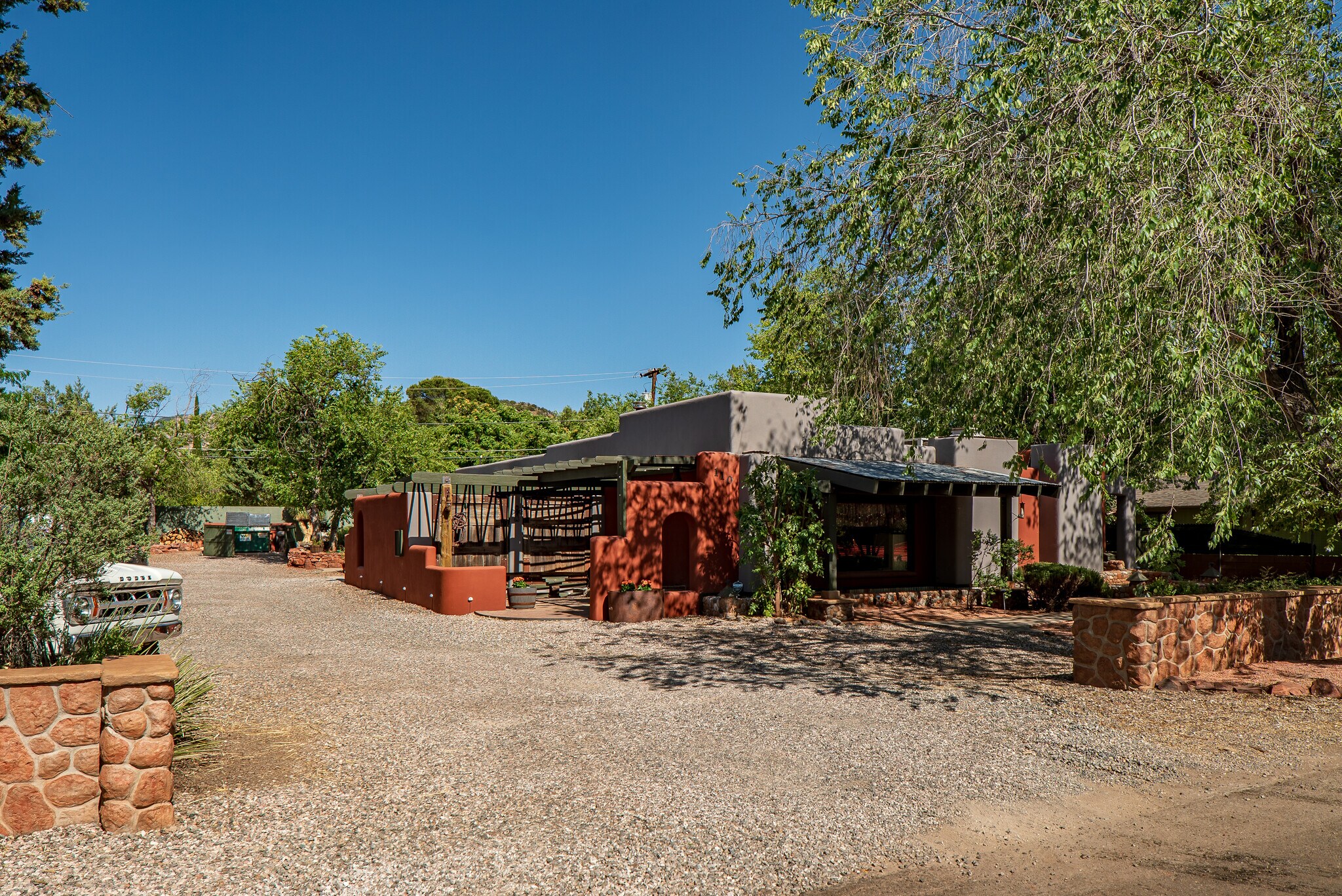 110 Oak Creek Blvd, Sedona, AZ à vendre Photo de l’immeuble– Image 1 sur 67