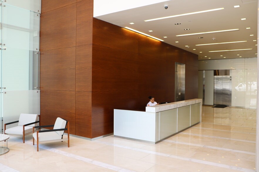 900 G St NW, Washington, DC à louer - Hall d’entrée – Image 3 sur 4