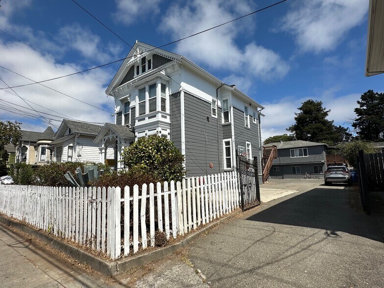 1520 Willow St, Alameda, CA à vendre - Photo de l’immeuble – Image 3 sur 9