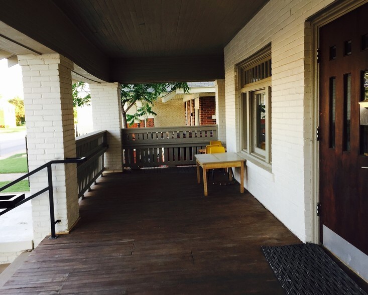2812 Hemphill St, Fort Worth, TX à vendre - Photo de l’immeuble – Image 2 sur 10