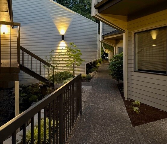 7420 SW Hunziker Rd, Tigard, OR à vendre - Photo de l’immeuble – Image 2 sur 15