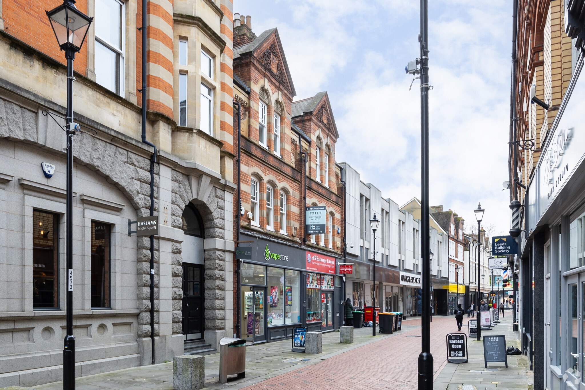 7-11 Cross St, Reading à louer Photo principale– Image 1 sur 3