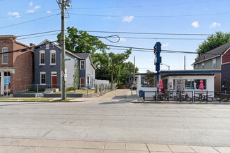 950 Virginia Ave, Indianapolis, IN à louer Photo de l’immeuble– Image 1 sur 11