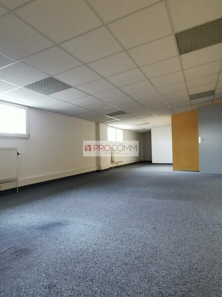 Bureau dans Moulins-lès-Metz à vendre - Photo intérieure – Image 3 sur 3