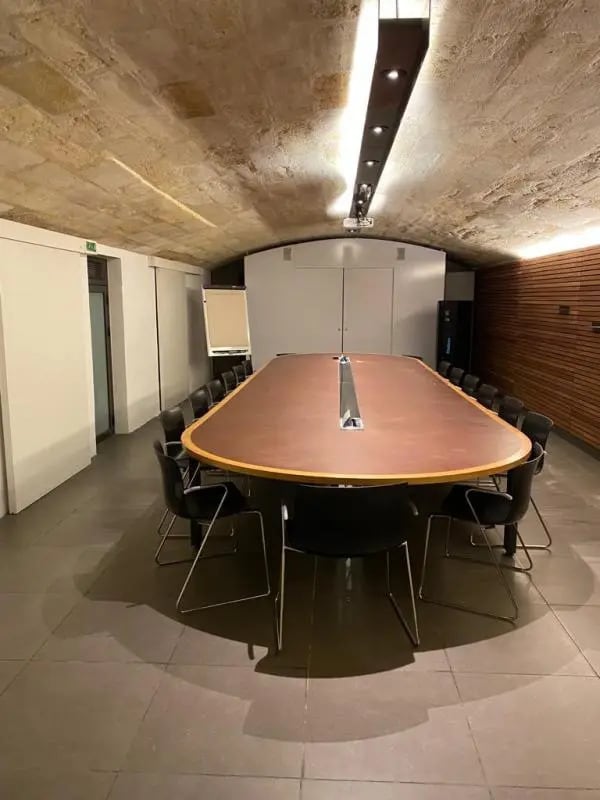 Local d’activités dans Bordeaux à louer Photo intérieure– Image 1 sur 5