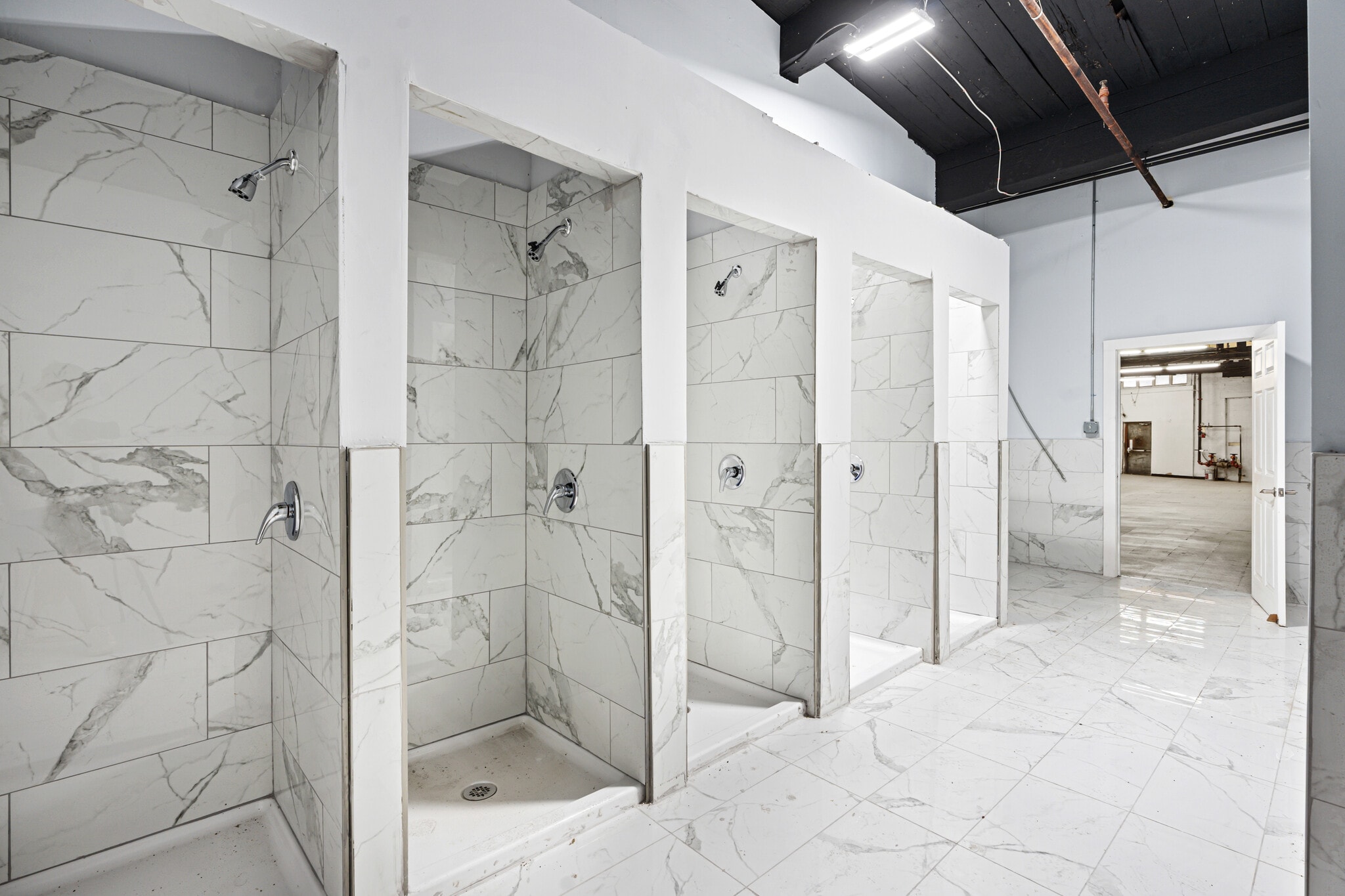 4150 Kensington Ave, Philadelphia, PA à louer Photo intérieure– Image 1 sur 3