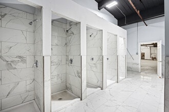 4150 Kensington Ave, Philadelphia, PA à louer Photo intérieure– Image 1 sur 3