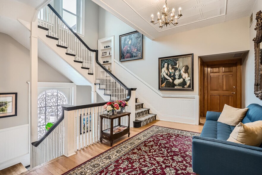825 Logan St, Denver, CO à louer - Photo intérieure – Image 2 sur 14