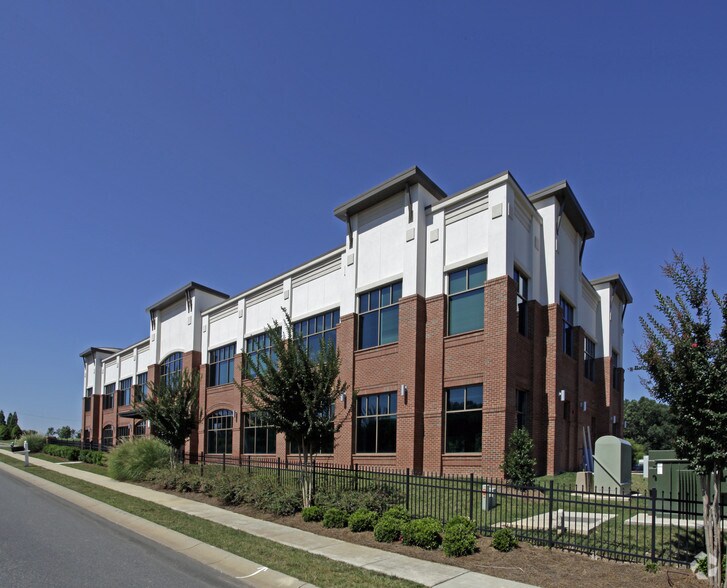 1245 Rosemont Dr, Indian Land, SC à louer - Photo de l’immeuble – Image 3 sur 18