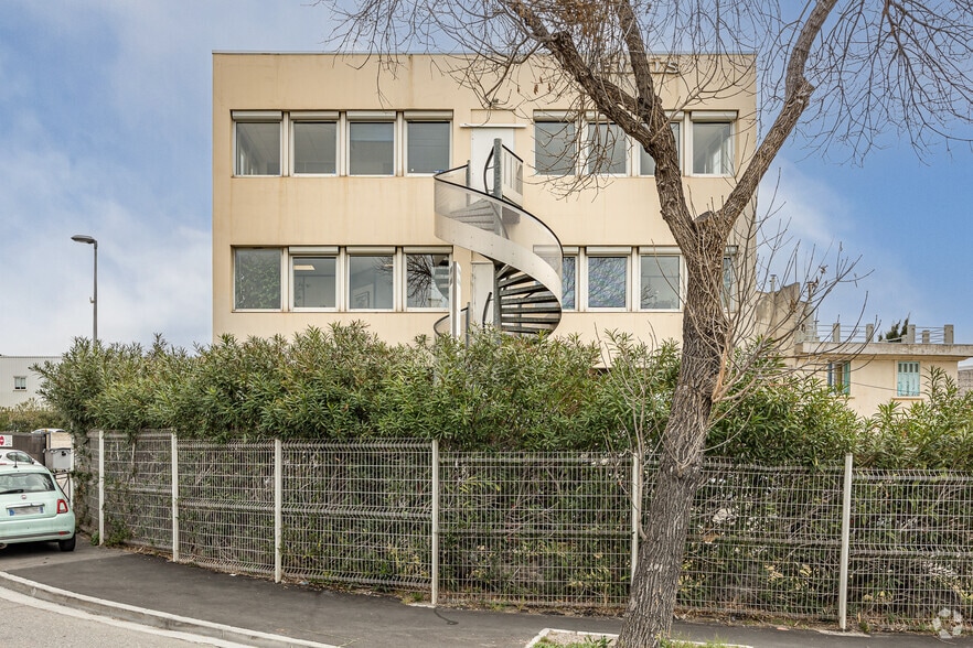 4 Rue Henri Et Antoine Maurras, Marseille à vendre - Photo de l’immeuble – Image 2 sur 3