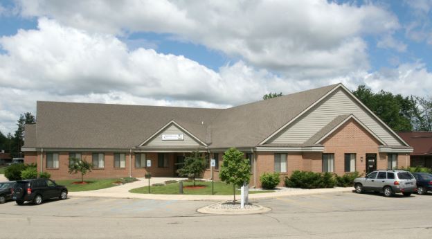 315 W Lake Lansing Rd, East Lansing, MI à louer - Photo principale – Image 1 sur 1