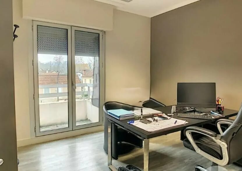 Bureau dans BRIVE-LA-GAILLARDE à louer - Photo de l’immeuble – Image 2 sur 5