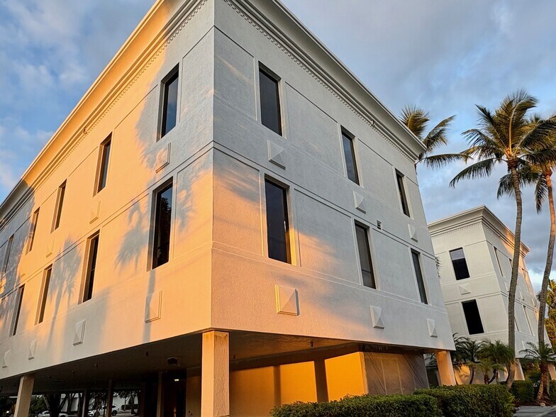 7251 W Palmetto Park Rd, Boca Raton, FL à louer - Photo de l’immeuble – Image 3 sur 17