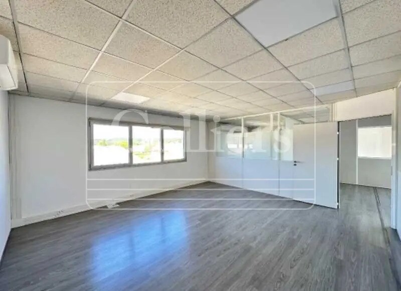 Bureau dans Aubagne à louer - Photo intérieure – Image 3 sur 7