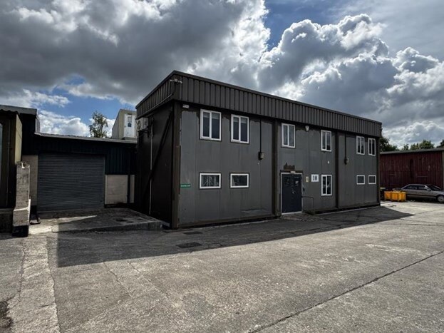 10 Bennett Fields Trading Estate, Wincanton à louer Photo de l’immeuble– Image 1 sur 4