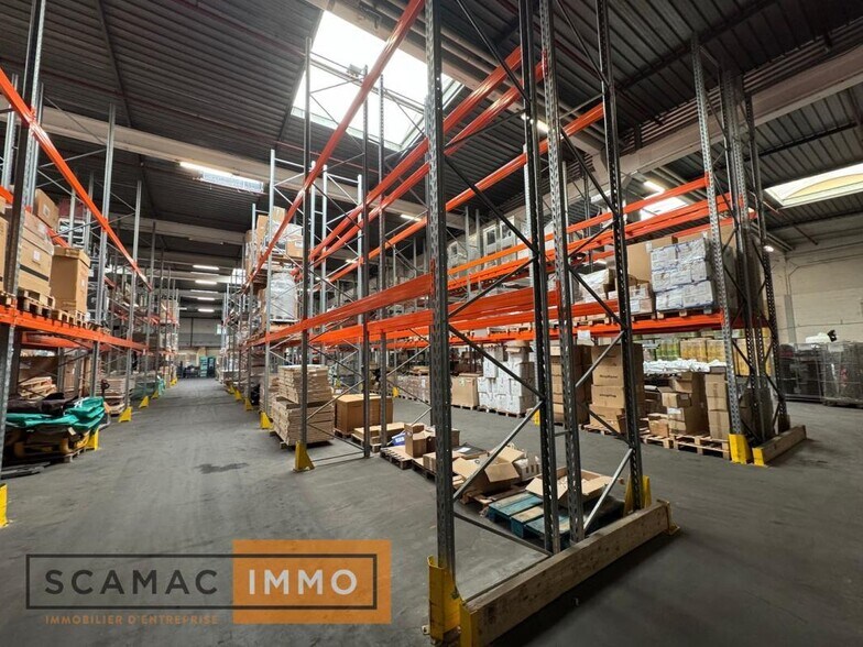 Industriel/Logistique dans Villejust à louer - Photo de l’immeuble – Image 2 sur 7