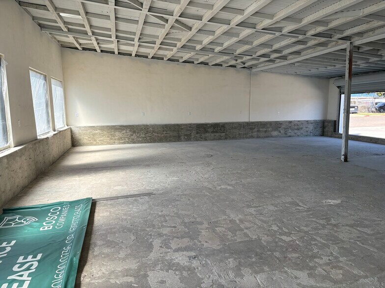 1705-1727 National City Blvd, National City, CA à louer - Photo de l’immeuble – Image 3 sur 23