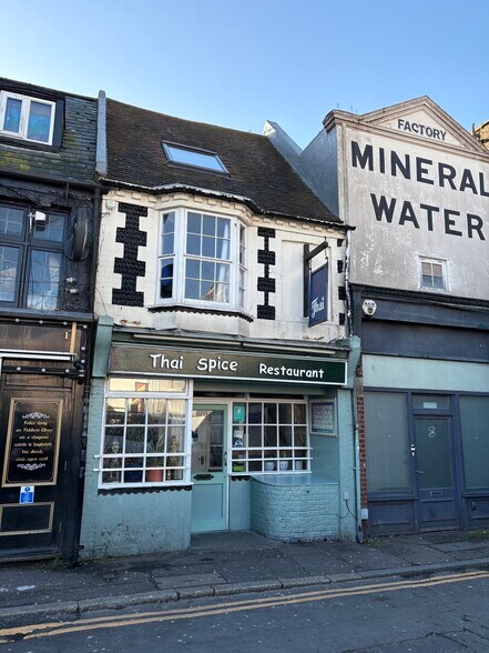 13 Boyces St, Brighton à vendre - Photo de l’immeuble – Image 1 sur 6