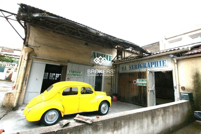 Plus de détails pour Local d’activités à vendre