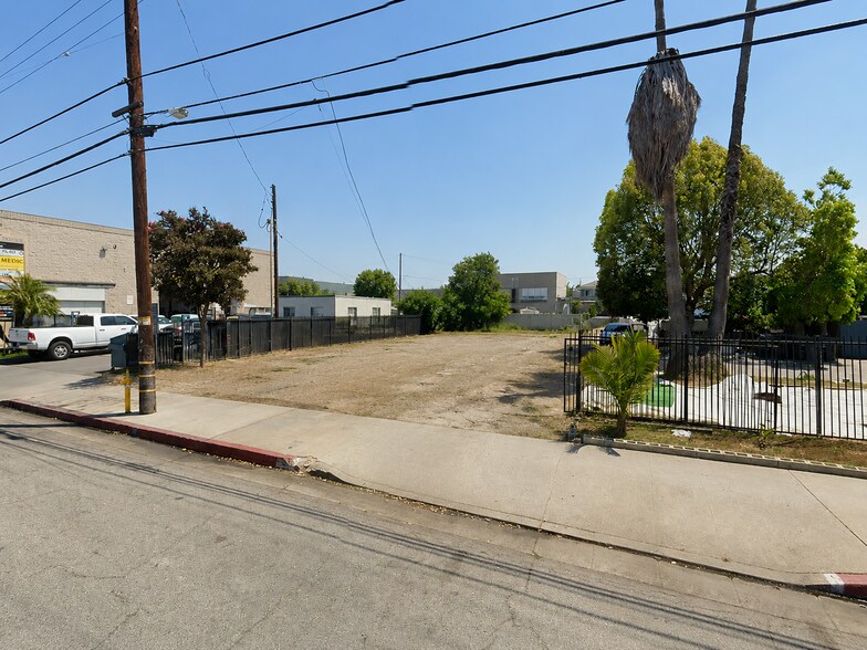 9236 Artesia Blvd, Bellflower, CA à vendre - Photo de l’immeuble – Image 2 sur 2
