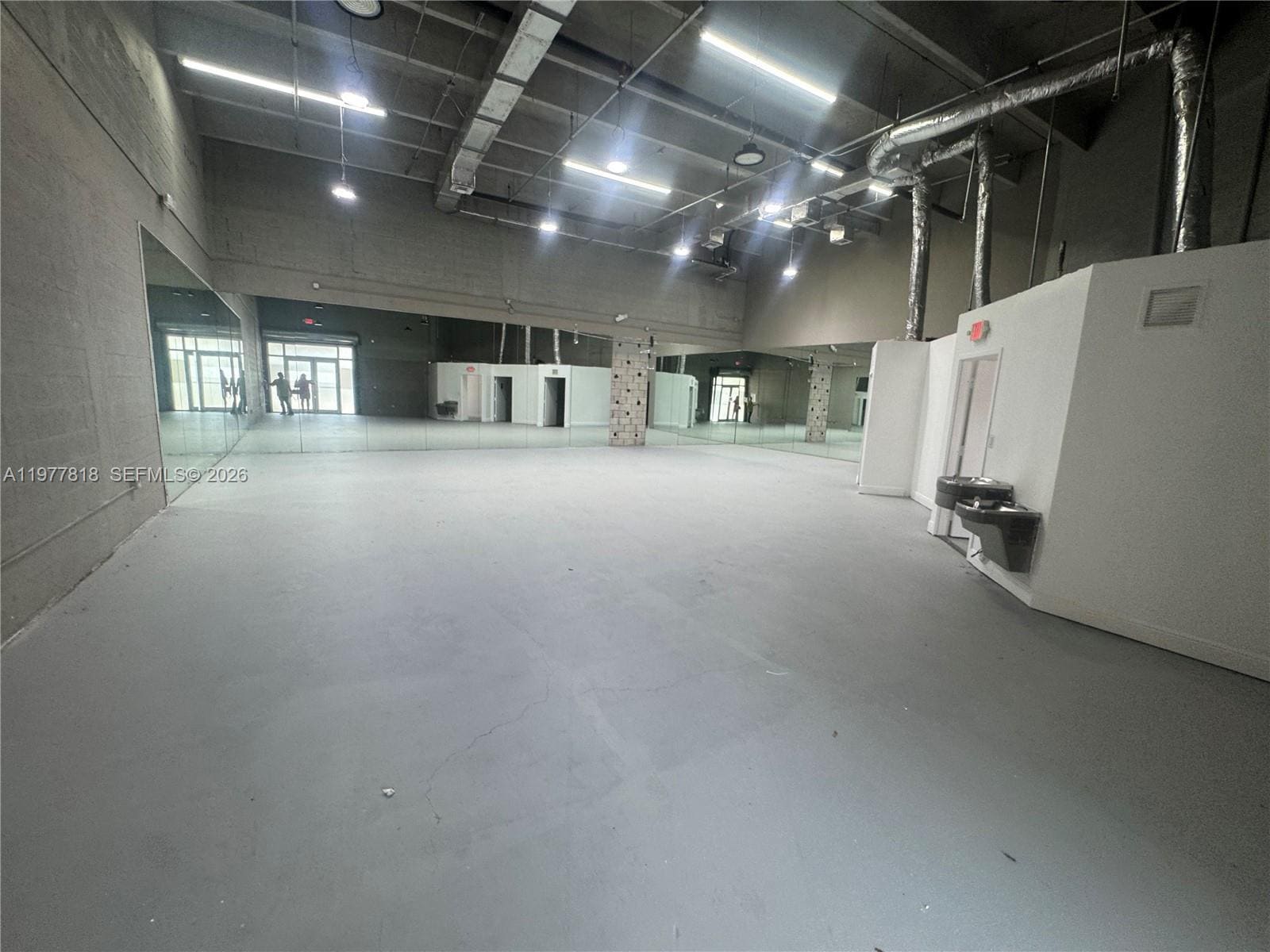 10171 NW 58th St, Miami, FL à louer Photo intérieure– Image 1 sur 6