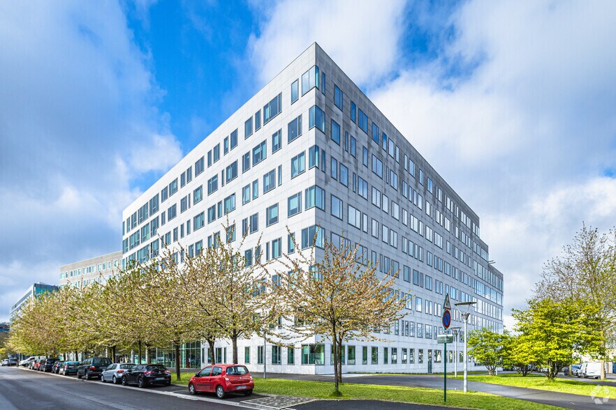 Bureau dans Noisy-le-Grand à louer - Photo de l’immeuble – Image 2 sur 3