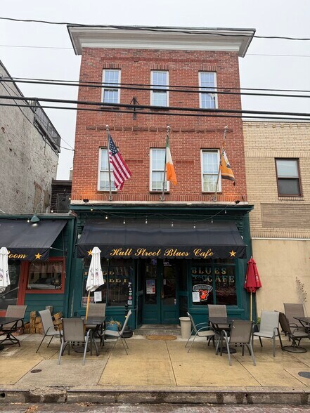 1222 Hull St, Baltimore, MD à vendre - Photo de l’immeuble – Image 2 sur 10