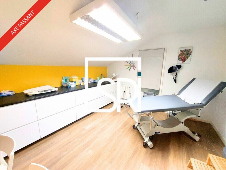 Bureau dans Clermont-Ferrand à vendre - Photo intérieure – Image 2 sur 12