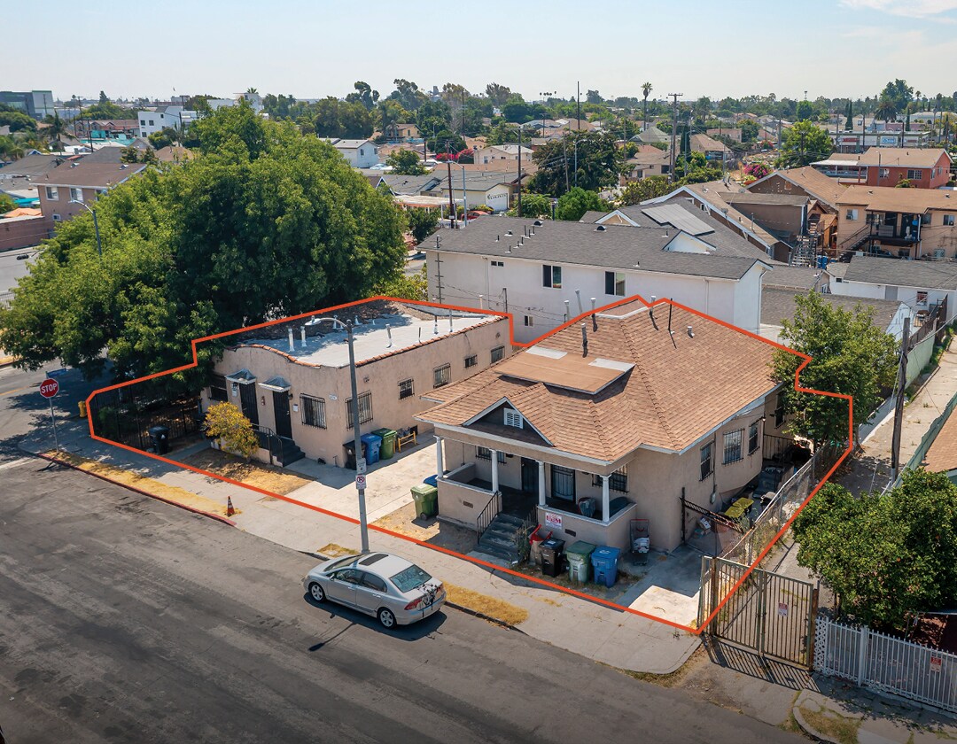 1490 E 43rd St, Los Angeles, CA à vendre Photo de l’immeuble– Image 1 sur 17