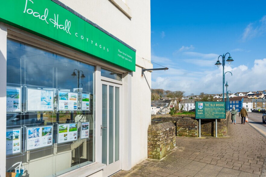 Harbour Rd, Wadebridge à vendre - Photo de l’immeuble – Image 2 sur 8