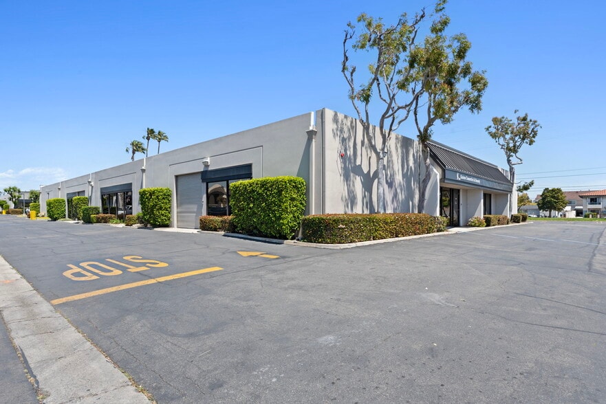 20725 S Western Ave, Torrance, CA à louer - Photo de l’immeuble – Image 2 sur 6