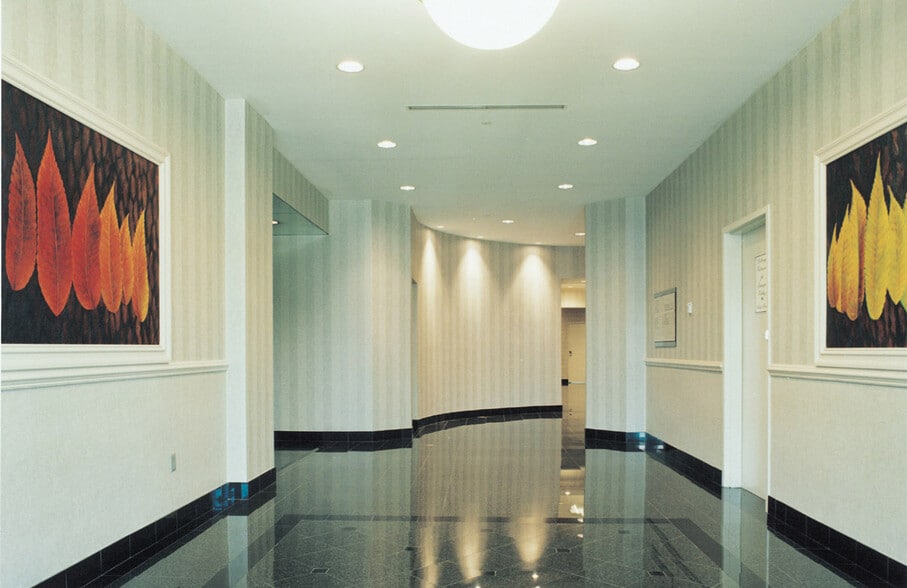 333 Meadowlands Pkwy, Secaucus, NJ à louer - Photo intérieure – Image 2 sur 7