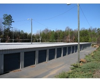 Plus de détails pour 700 S Linwood Rd, Gastonia, NC - Spécialisé à vendre