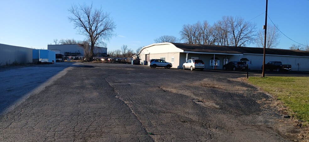 806 W Us Highway 20, Michigan City, IN à louer - Photo de l’immeuble – Image 3 sur 7